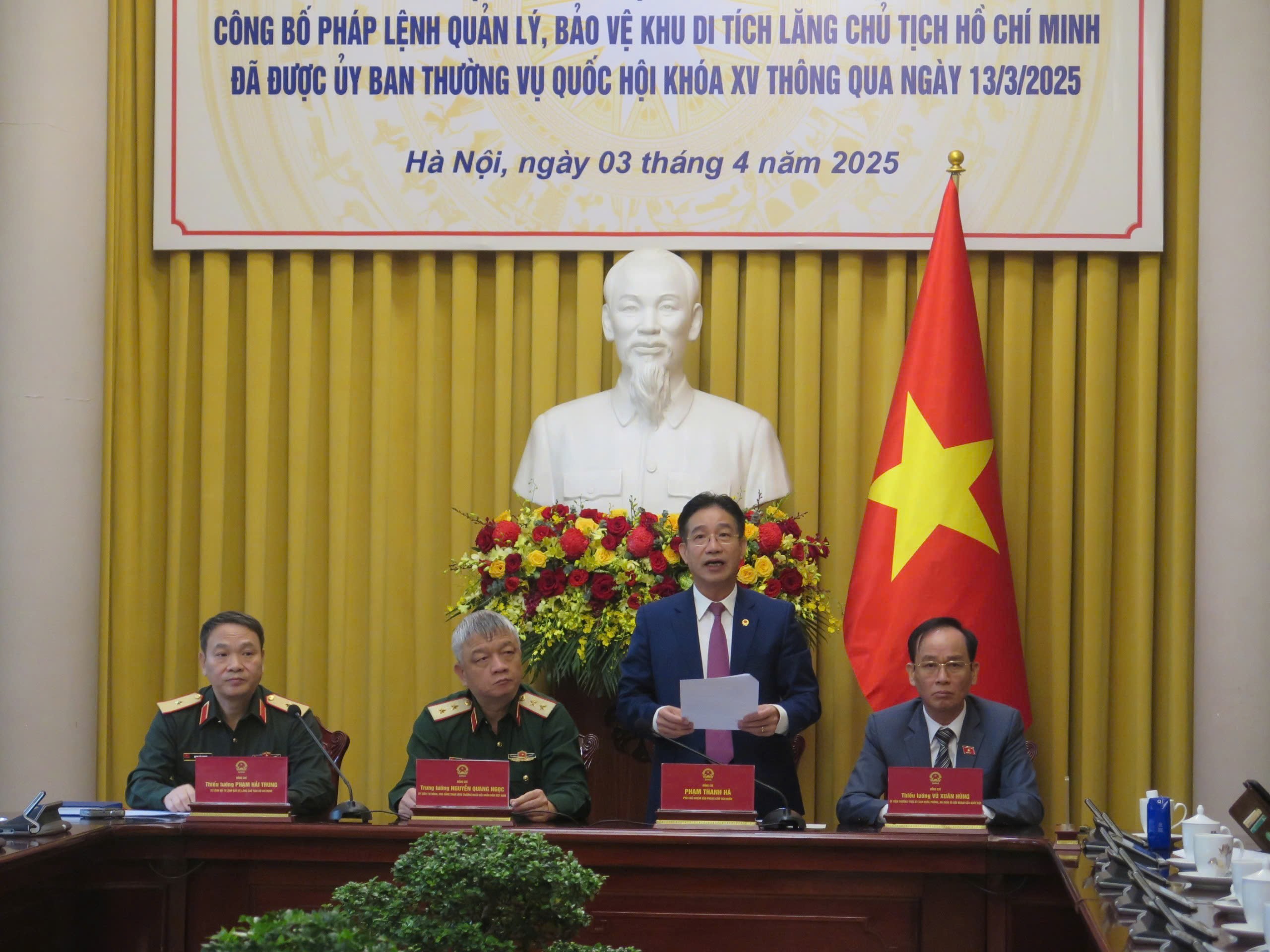 Họp báo công bố Pháp lệnh Quản lý, bảo vệ khu di tích lăng Chủ tịch Hồ Chí Minh.