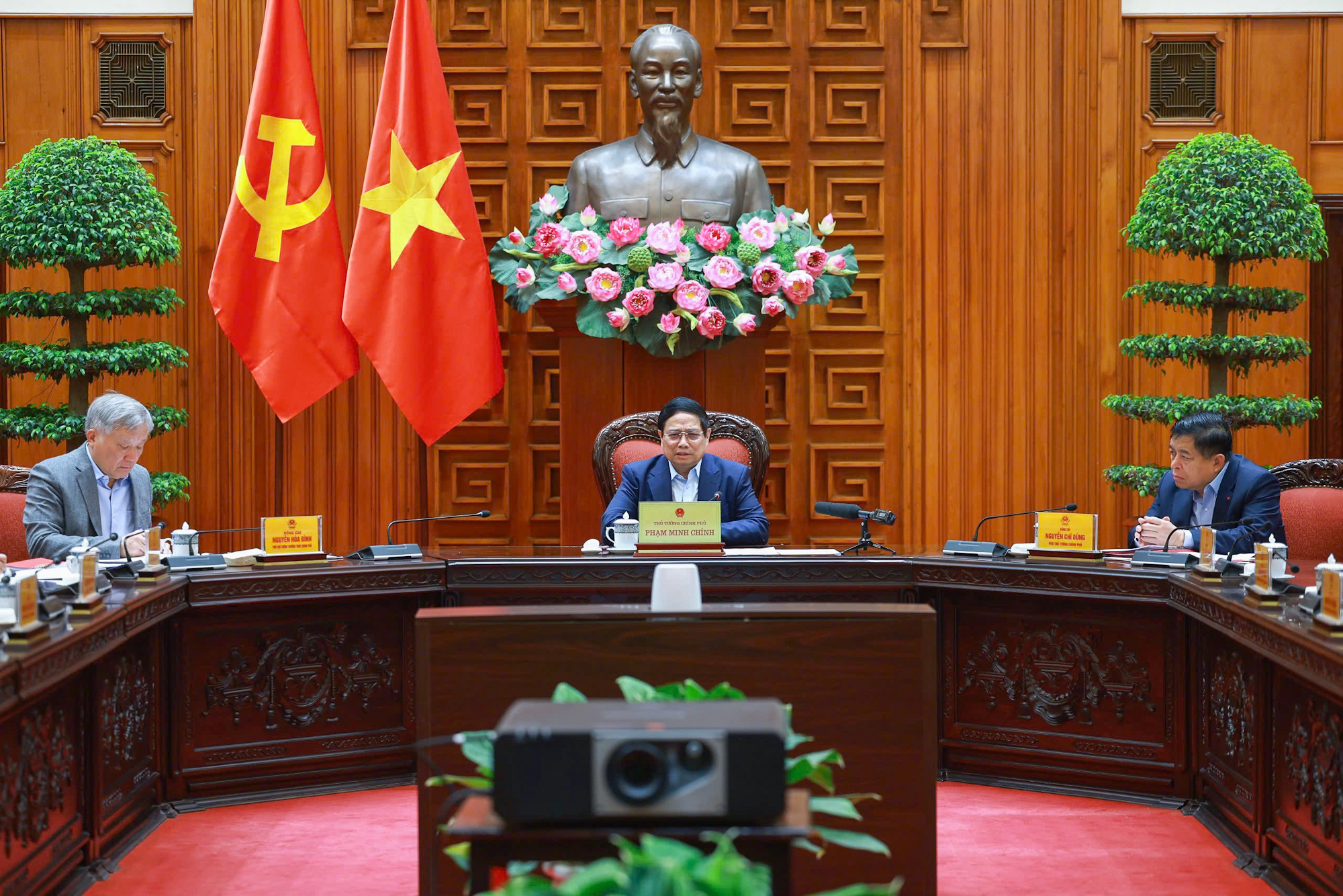 Quang cảnh cuộc l&agrave;m việc - Ảnh: VGP