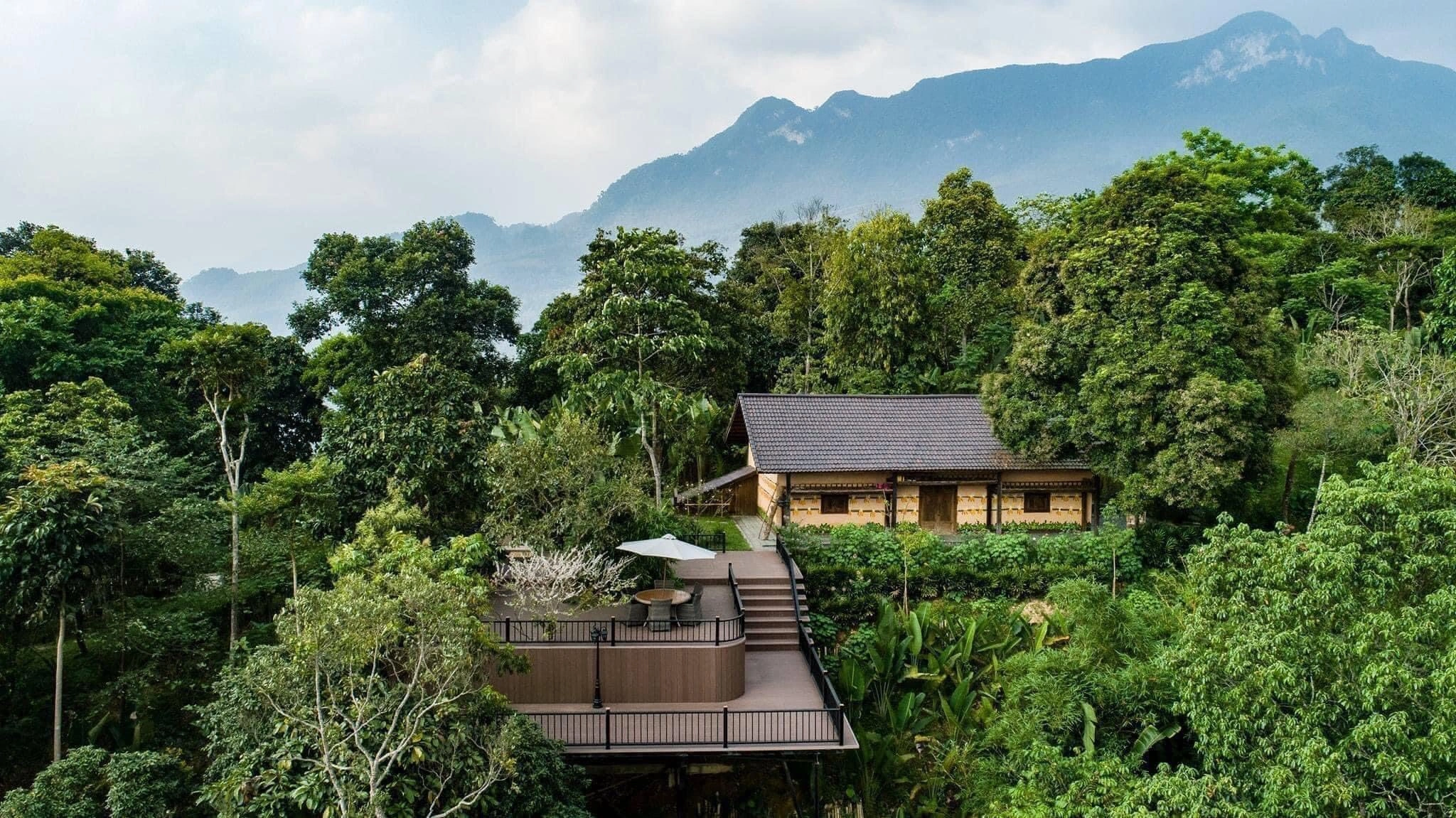 Khu resort P'apiu (Bắc Mê, Hà Giang) là nơi ở của đoàn tỷ phú Mỹ năm 2022.
