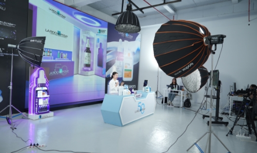 Livestream: Xu hướng mua sắm thúc đẩy ngành mỹ phẩm thời đại số