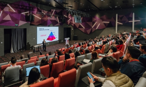 Tăng cường năng lực quản trị khủng hoảng truyền thông trong giáo dục