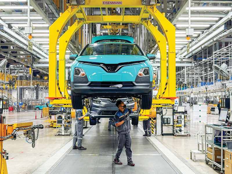 Standard Chartered forecasts strong growth for Vietnam in Q1      