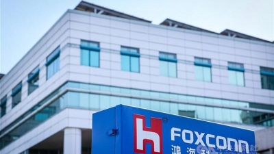 Foxconn boosts Vietnam investment, expands AI server production