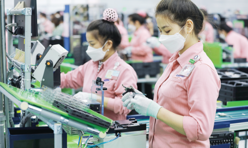 Xác lập chỗ đứng trong chuỗi giá trị hàng hóa công nghệ cao