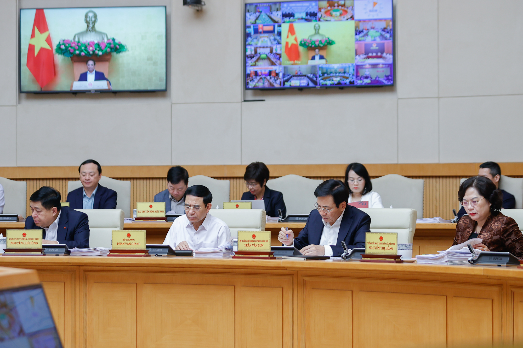 C&aacute;c đại biểu dự phi&ecirc;n họp. Ảnh: VGP.