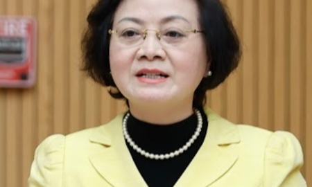 Bộ trưởng Bộ Nội vụ Phạm Thị Thanh Trà công bố kết quả, xếp hạng Chỉ số cải cách hành chính năm 2024 của Ủy ban nhân dân các tỉnh, thành phố trực thuộc Trung ương - Ảnh: VGP/NB.
