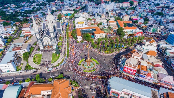 Kinh tế quý 1 khởi sắc, Bình Dương phấn đấu tăng trưởng 14% trong quý 2