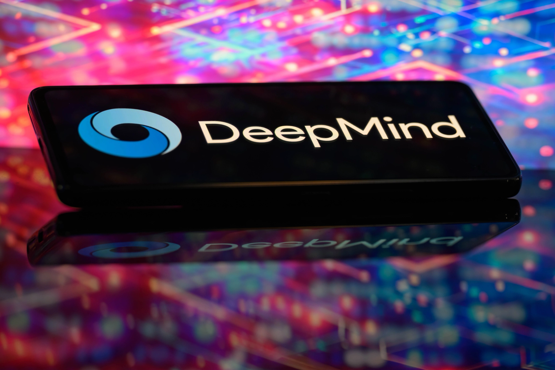 Các công ty công nghệ lớn nỗ lực giữ chân nhân tài trong lĩnh vực AI - Ảnh: Google DeepMind. 