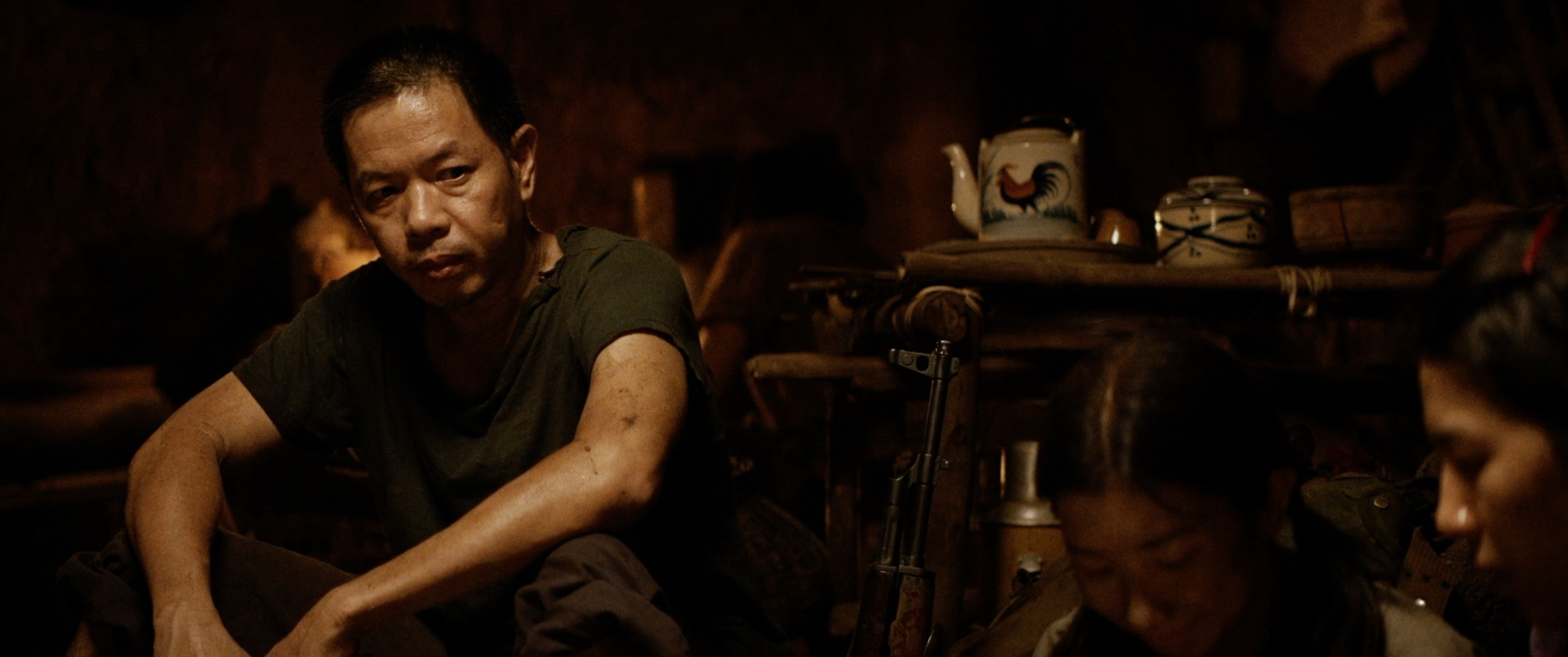 Diễn viên Thái Hòa vào vai chiến sĩ du kích phim trong phim "Địa đạo: Mặt trời trong bóng tối".