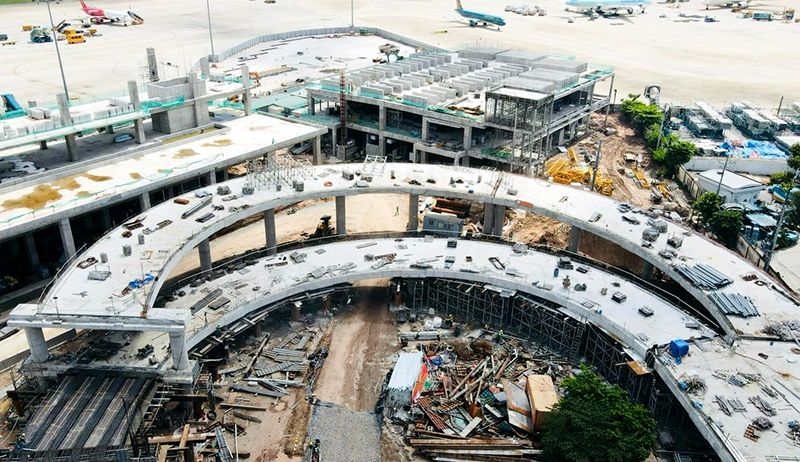 Dự án nhà ga T3, sân bay Tân Sơn Nhất đang gấp rút thi công để đưa vào vận hành, khai thác nhân dịp 30/4/2025 - Ảnh minh họa.