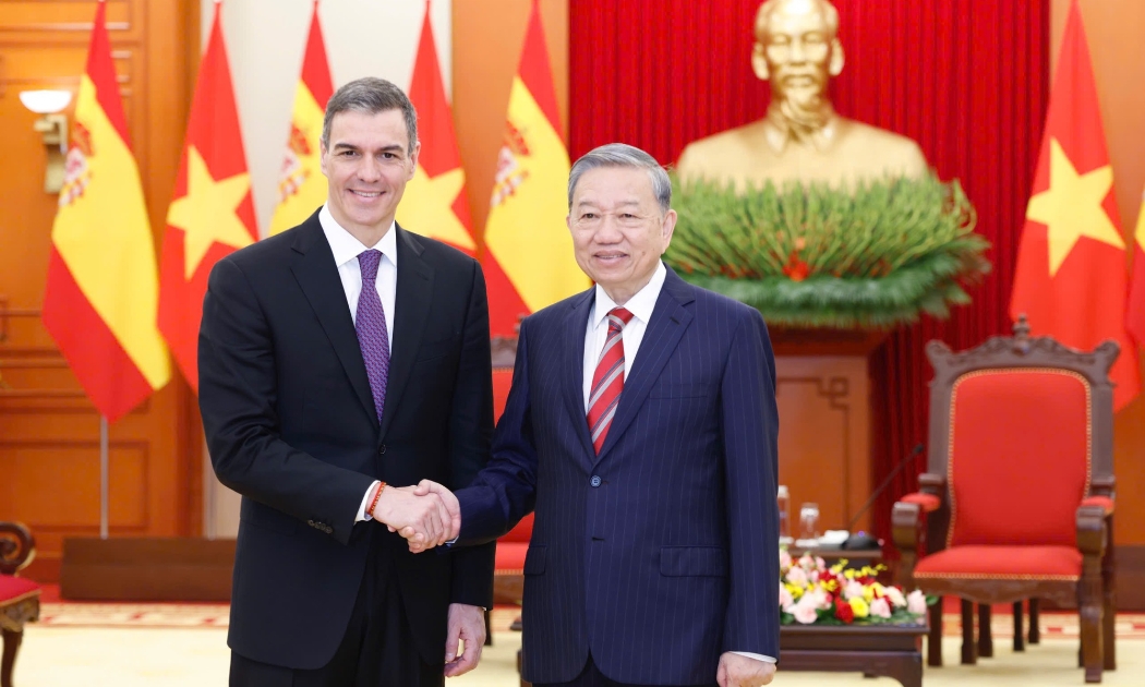 Tổng Bí thư Tô Lâm tiếp Thủ tướng Tây Ban Nha Pedro Sánchez - Ảnh: VGP