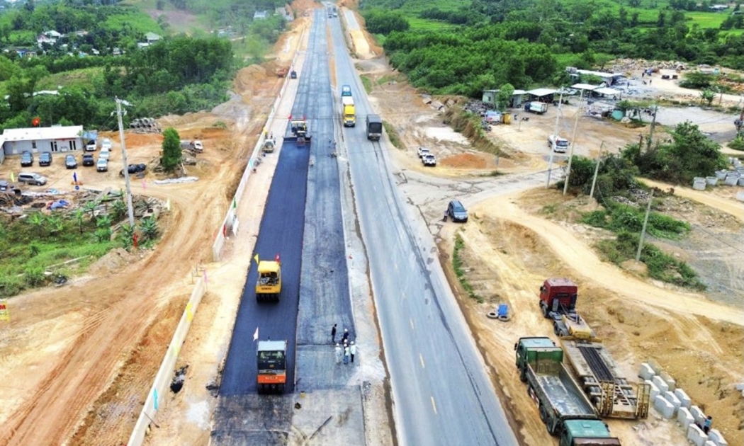 Các nhà thầu thi công đoạn cao tốc Hòa Liên - Túy Loan.