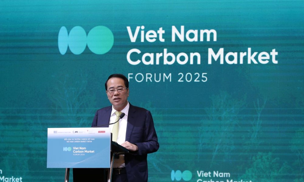 Ông Tăng Thế Cường Cục trưởng Cục Biến đổi khí hậu (Bộ Nông nghiệp và Môi trường) phát biểu tại Diễn đàn. Ảnh: Chu Xuân Khoa.