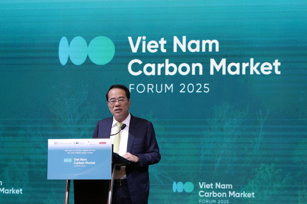 Ông Tăng Thế Cường Cục trưởng Cục Biến đổi khí hậu (Bộ Nông nghiệp và Môi trường) phát biểu tại Diễn đàn. Ảnh: Chu Xuân Khoa.