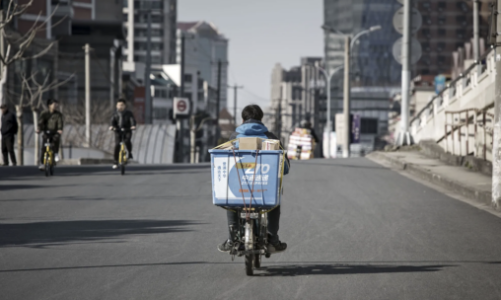 Thuế quan Mỹ - Trung leo thang, giới kinh tế học điều chỉnh dự báo kinh tế Trung Quốc