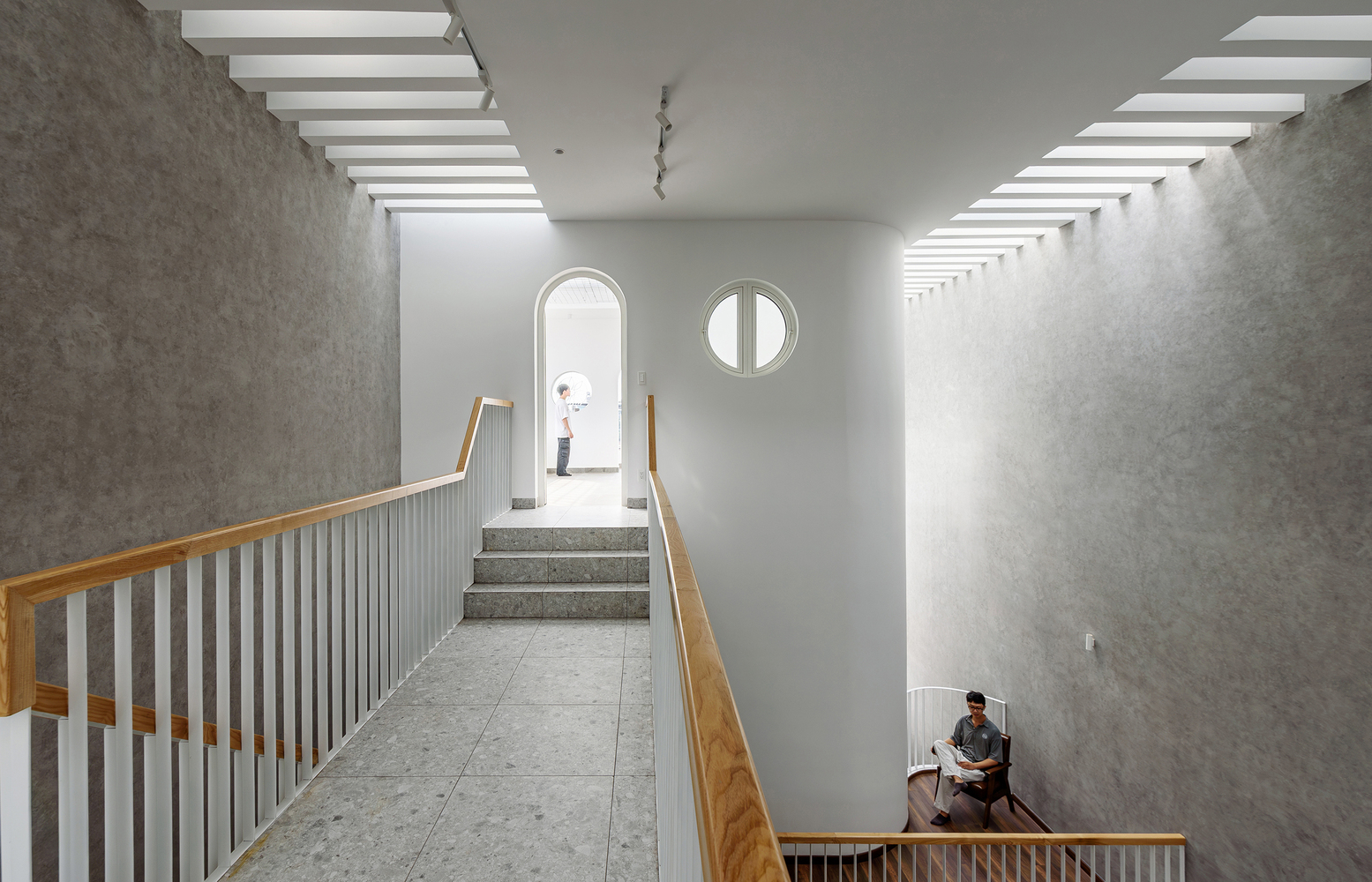 Ảnh: Lonton Studio và DinhR