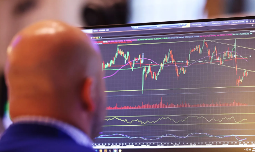 Người Mỹ tích trữ tiền mặt nhiều nhất hơn 30 năm