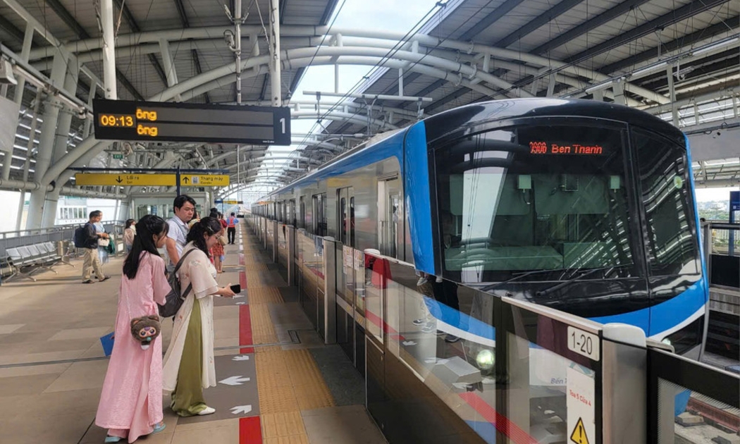 Đến nay, tuyến metro số 1 Bến Thành - Suối Tiên là dự án đường sắt đô thị đầu tiên của TP.HCM đi vào hoạt động. Ảnh: Quang Phương