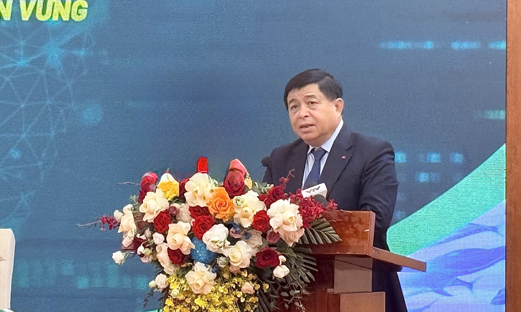 Phó Thủ tướng Nguyễn Chí Dũng đề nghị Ngân hàng Nhà nước hướng dẫn và hỗ trợ các HTX tiếp cận nguồn vốn, nhất là các HTX ứng dụng công nghệ cao và các dự án xanh. Ảnh: VGP.