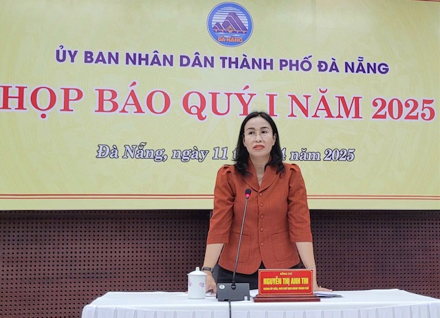 Phó Chủ tịch UBND TP. Đà Nẵng chủ trì họp báo. Ảnh Ngô Anh Văn