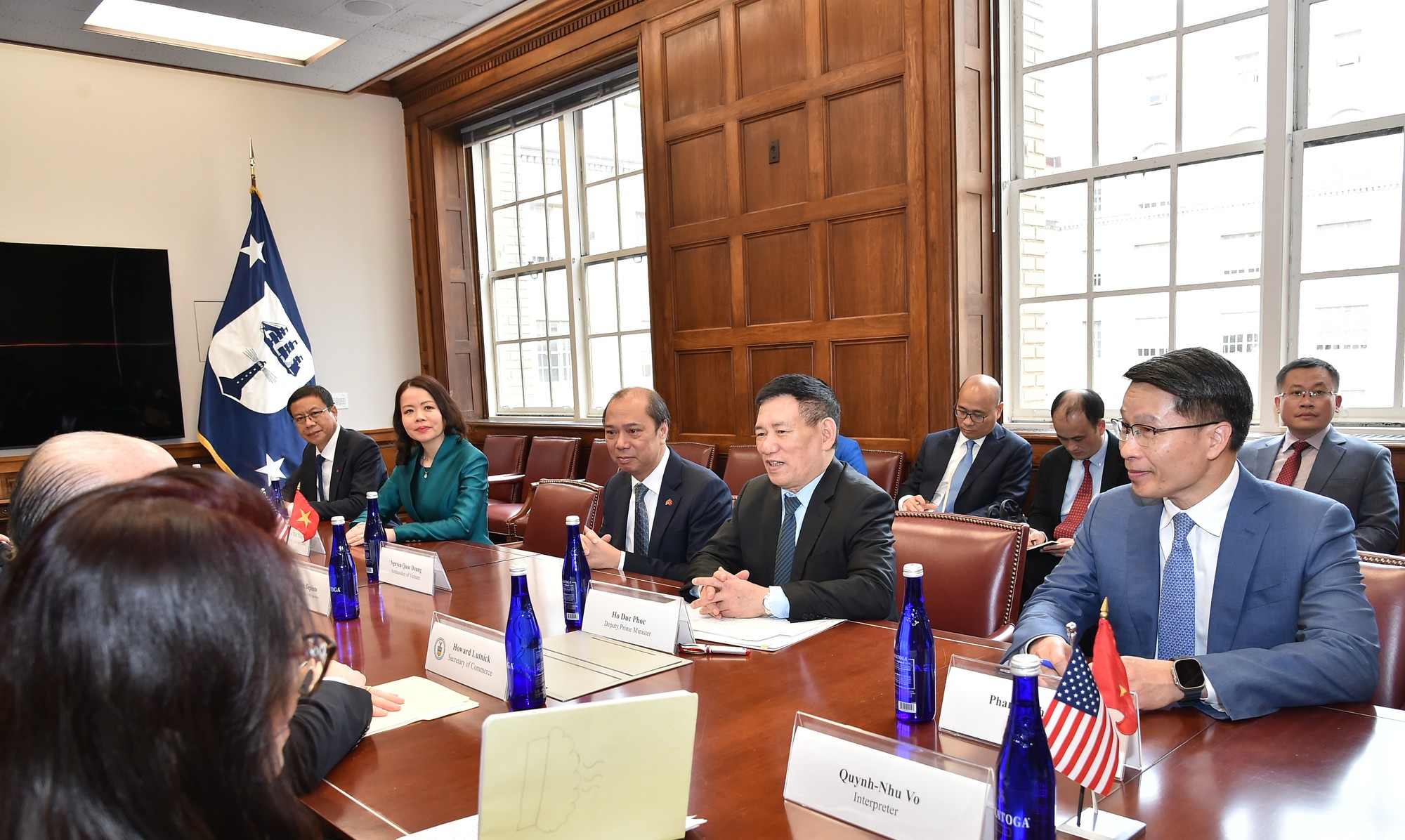 Ph&oacute; Thủ tướng đề nghị Bộ Thương mại Mỹ phối hợp chặt chẽ với c&aacute;c Bộ, ng&agrave;nh, cơ quan li&ecirc;n quan của Việt Nam trong qu&aacute; tr&igrave;nh đ&agrave;m ph&aacute;n -Ảnh VGP