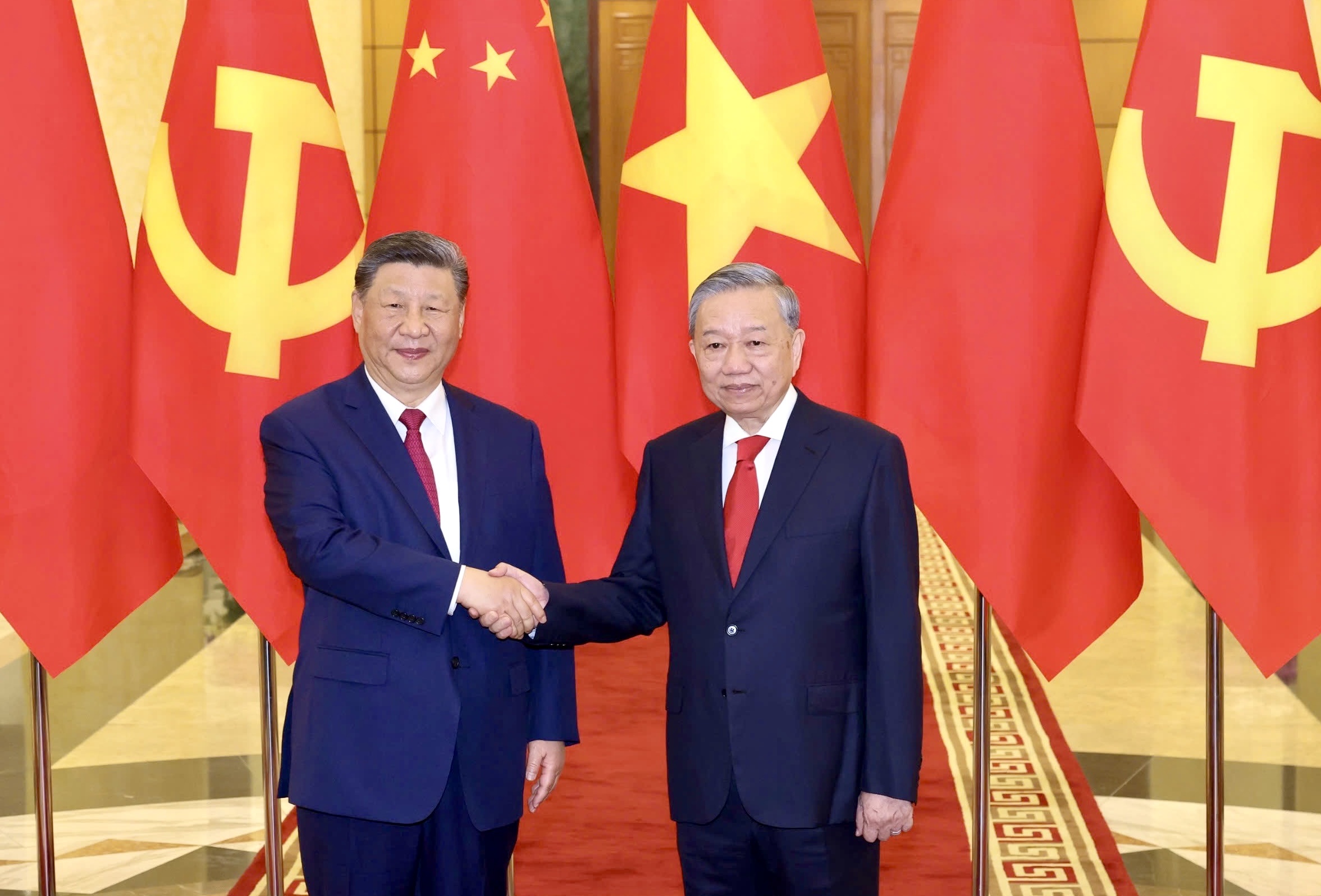 Tổng Bí thư Tô Lâm hội đàm với Tổng Bí thư, Chủ tịch Trung Quốc Tập Cận Bình - Ảnh: Trí Phong