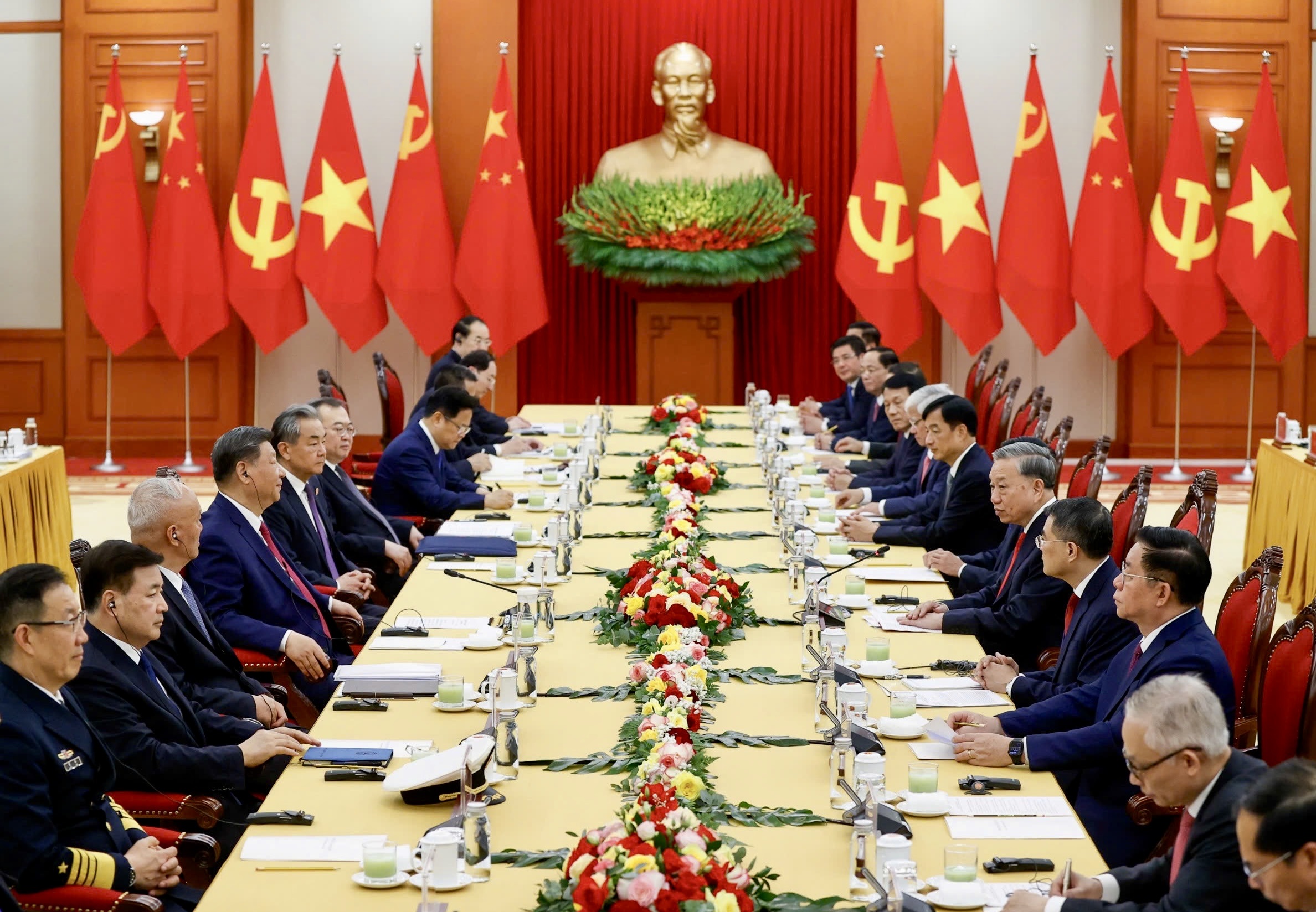 Quang cảnh hội đàm - Ảnh: Trí Phong