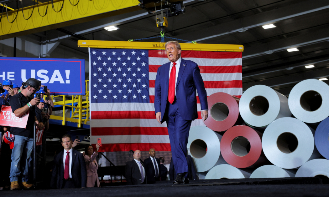 Tổng thống Mỹ Donald Trump trong một sự kiện vận động tranh cử năm 2024 - Ảnh: Reuters