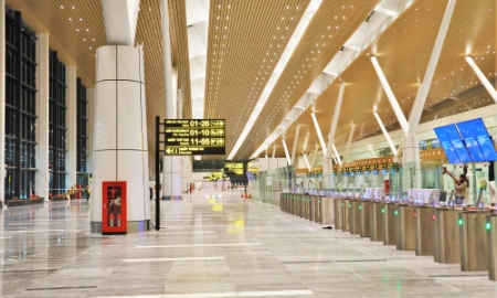 Lễ khánh thành nhà ga T3 sân bay Tân Sơn Nhất dự kiến được tổ chức vào ngày 19/4/2025 - Ảnh bên trong nhà gà T3 (Nguồn: VGP).