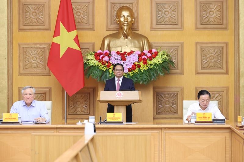 PM urges finalization of private sector development plan for Politburo submission