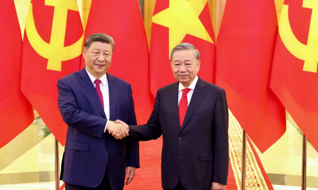 Tổng Bí thư Tô Lâm và Tổng Bí thư, Chủ tịch Trung Quốc Tập Cận Bình - Ảnh: Trí Phong