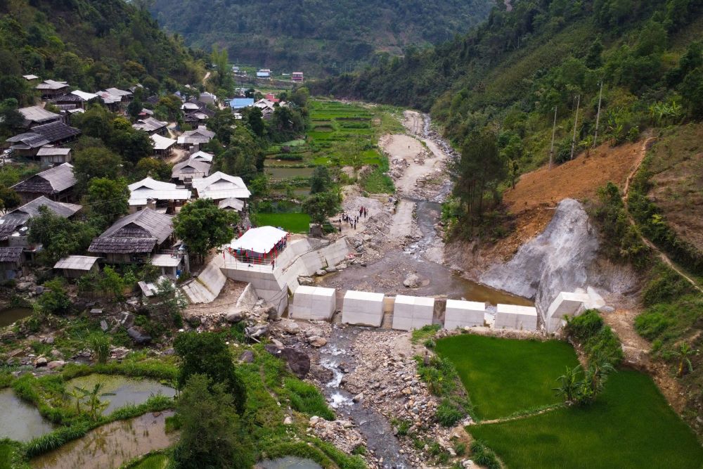 Đập SABO tại bản Piệng vừa mới khánh thành.