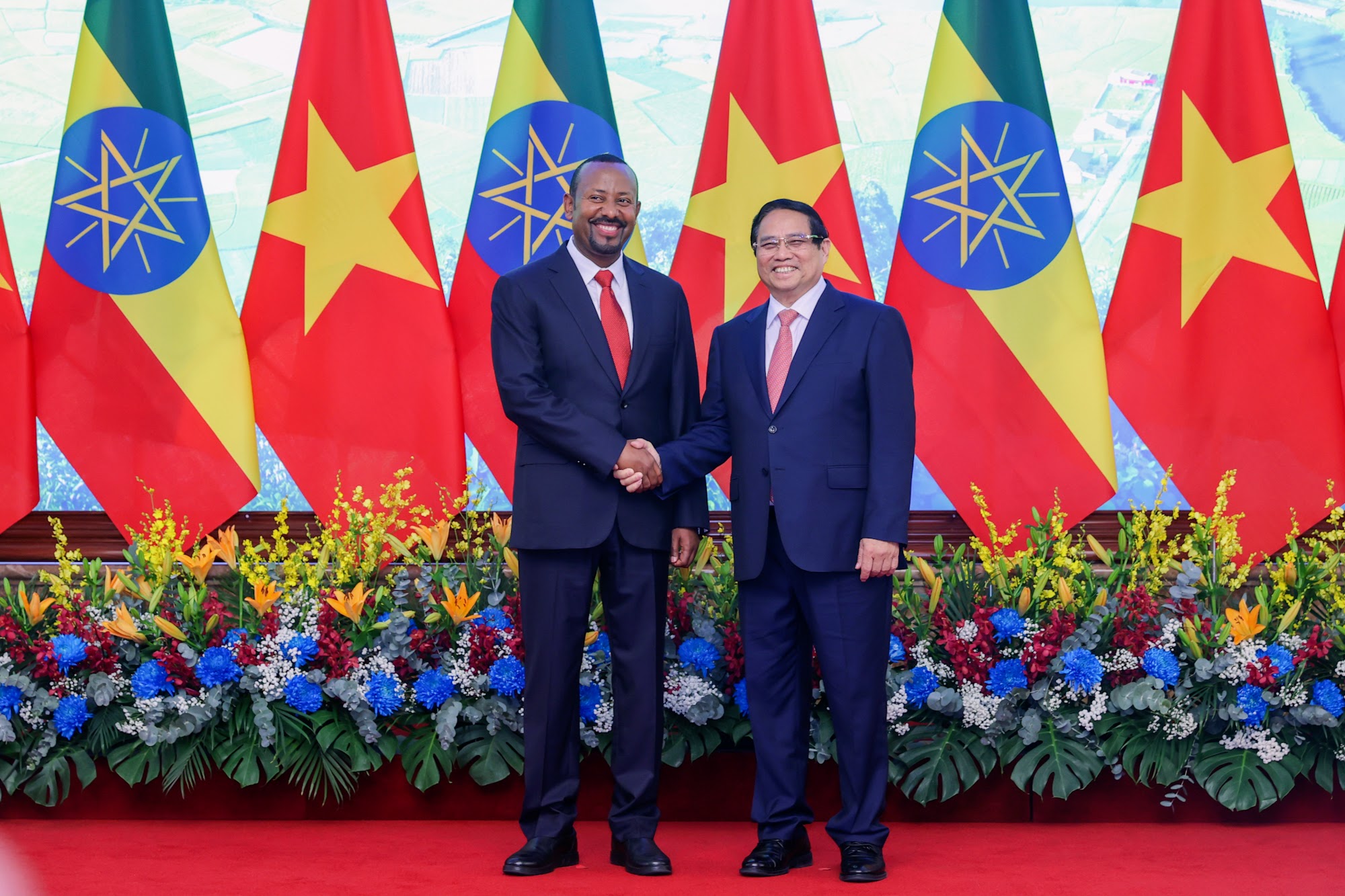 Thủ tướng Chính phủ Phạm Minh Chính và Thủ tướng Abiy Ahmed Ali - Ảnh: VGP