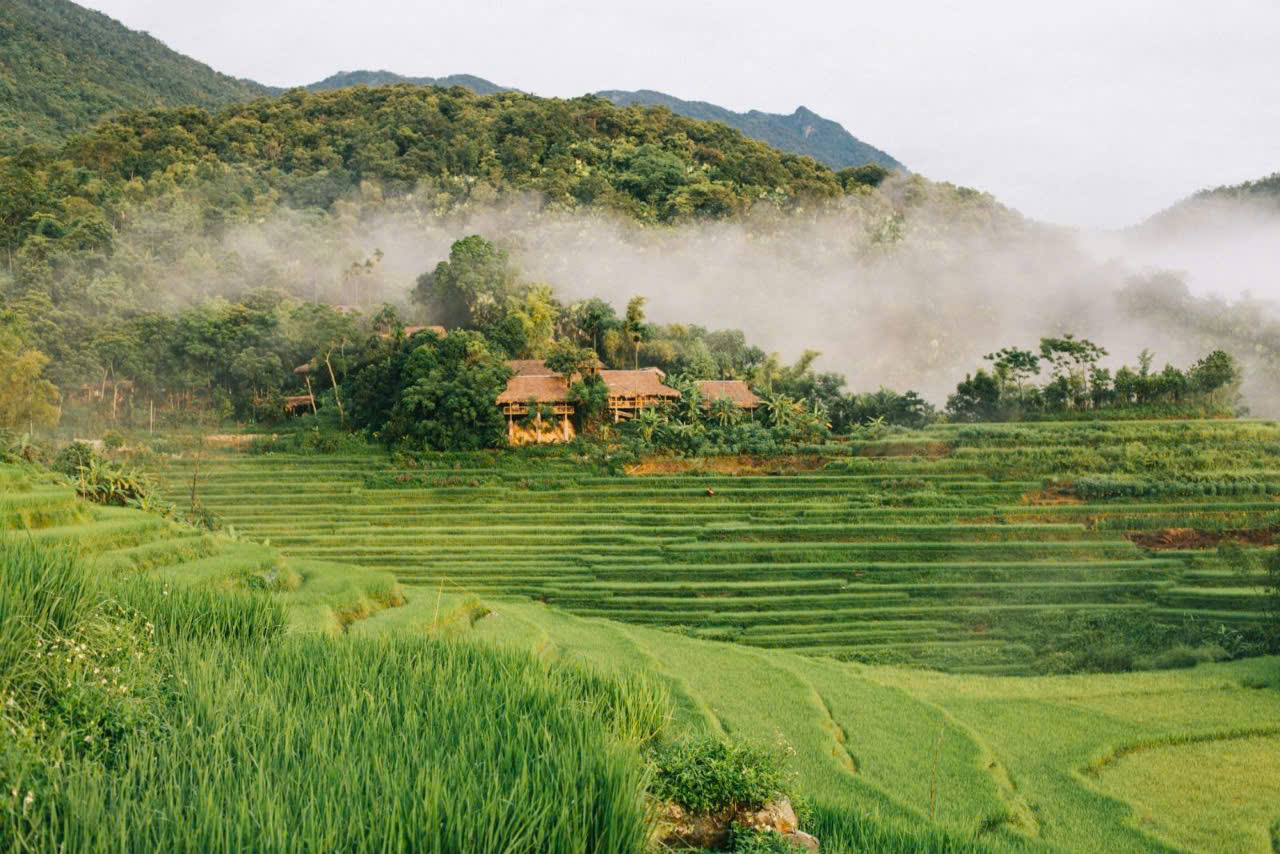 Mục tiêu phát triển du lịch sinh thái đi đôi với bảo tồn, các công trình phục vụ du lịch tại Thanh Hoá được xây dựng theo hướng thân thiện với môi trường