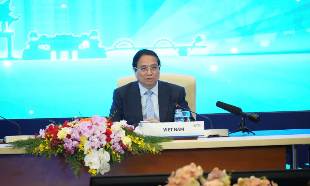 Thủ tướng Phạm Minh Chính chủ trì Phiên thảo luận cấp cao trong khuôn khổ Hội nghị Thượng đỉnh P4G lần thứ 4. Ảnh: Việt Tuấn.