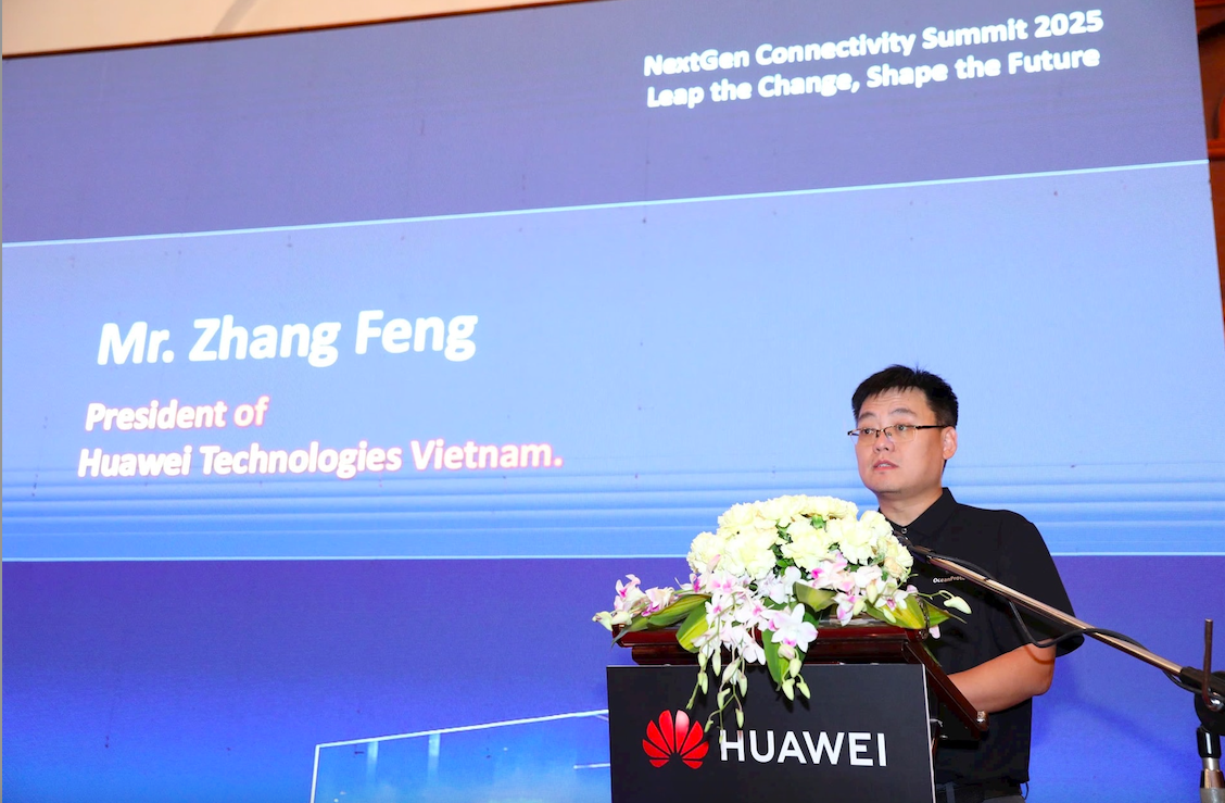 Tổng gi&aacute;m đốc Huawei Việt Nam Macky Zhang chia sẻ tại&nbsp;Hội nghị NextGen Connectivity Summit 2025.
