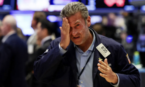 Chứng khoán Mỹ giảm mạnh vì cổ phiếu công nghệ bị bán tháo, giá dầu tăng gần 2%