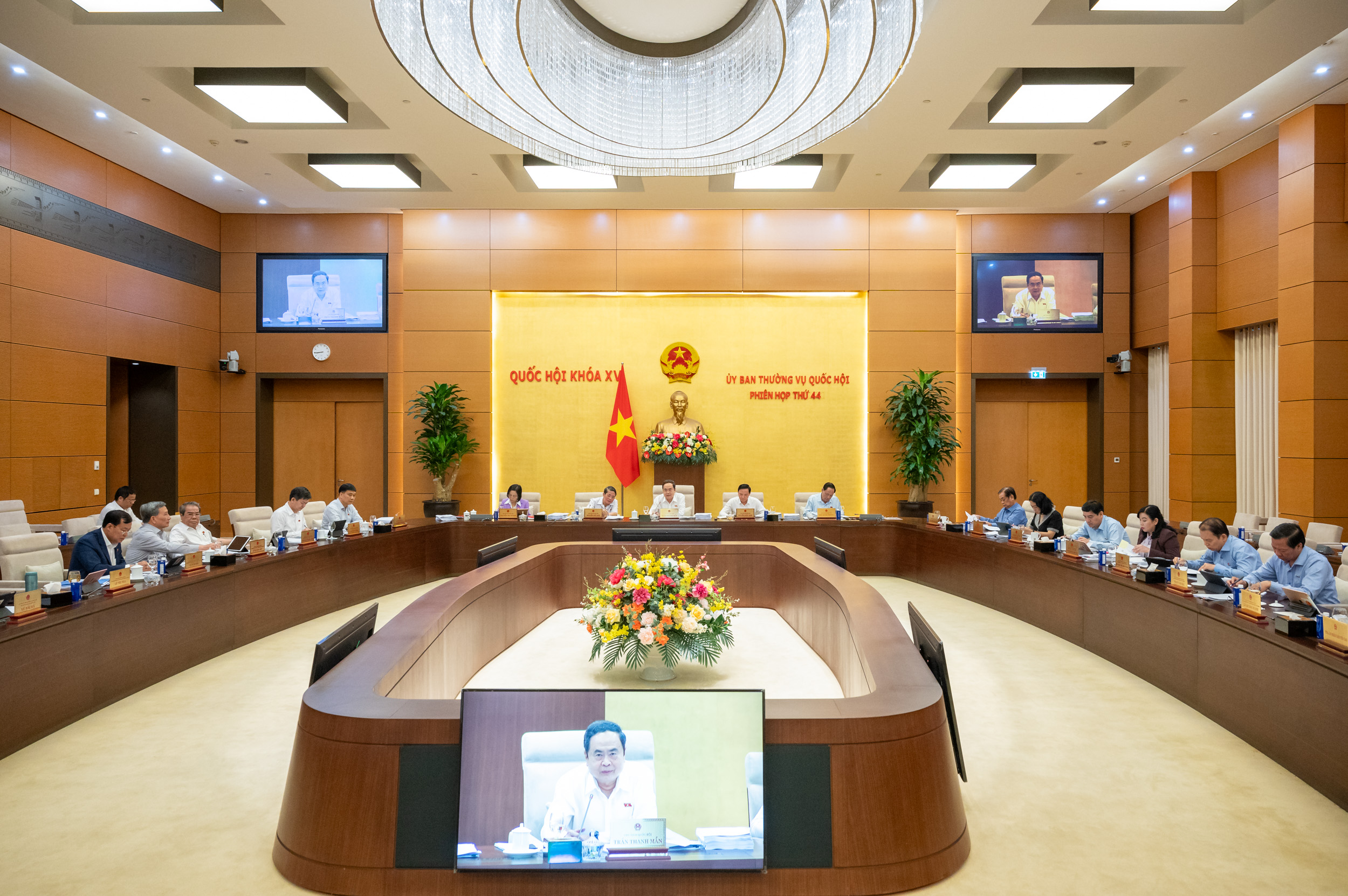 To&agrave;n cảnh phi&ecirc;n họp (Ảnh:quochoi.vn).