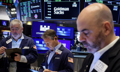 Chứng khoán Mỹ giằng co vì nhà đầu tư còn lo về thuế quan, giá dầu tăng hơn 3%