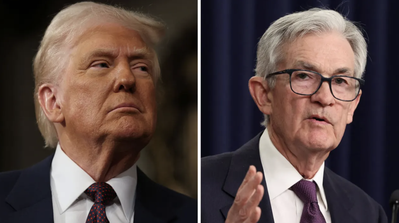 Tổng thống Mỹ Donald Trump (trái) và Chủ tịch Fed Jerome Powell - Ảnh: CNBC.