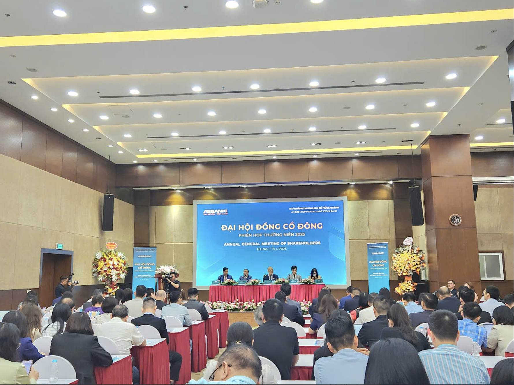 Toàn cảnh đại hội.