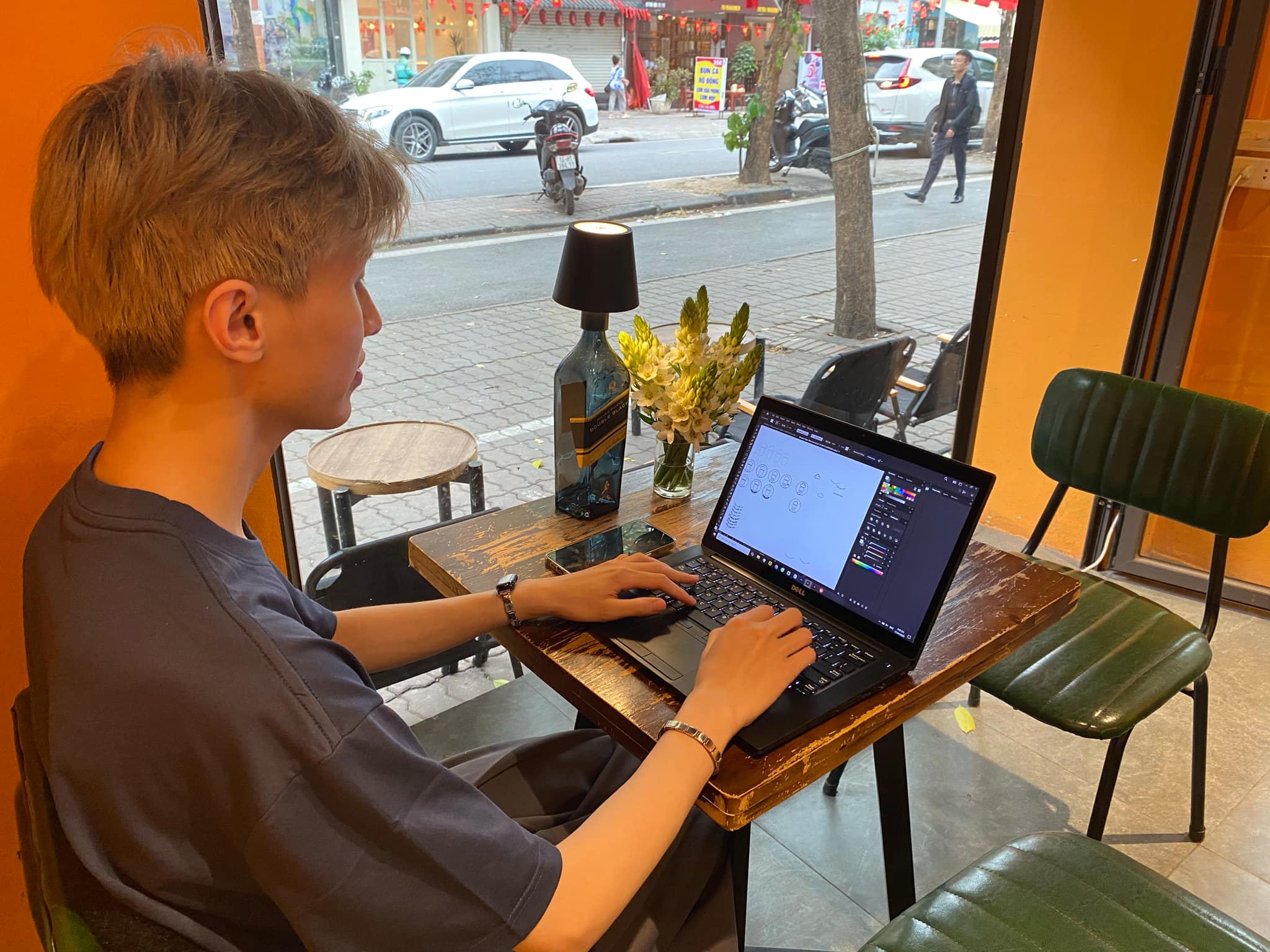 Gen Z khó chấp nhận mức lương thấp hoặc chính sách thưởng thiếu minh bạch. Ảnh: Trang - Thư