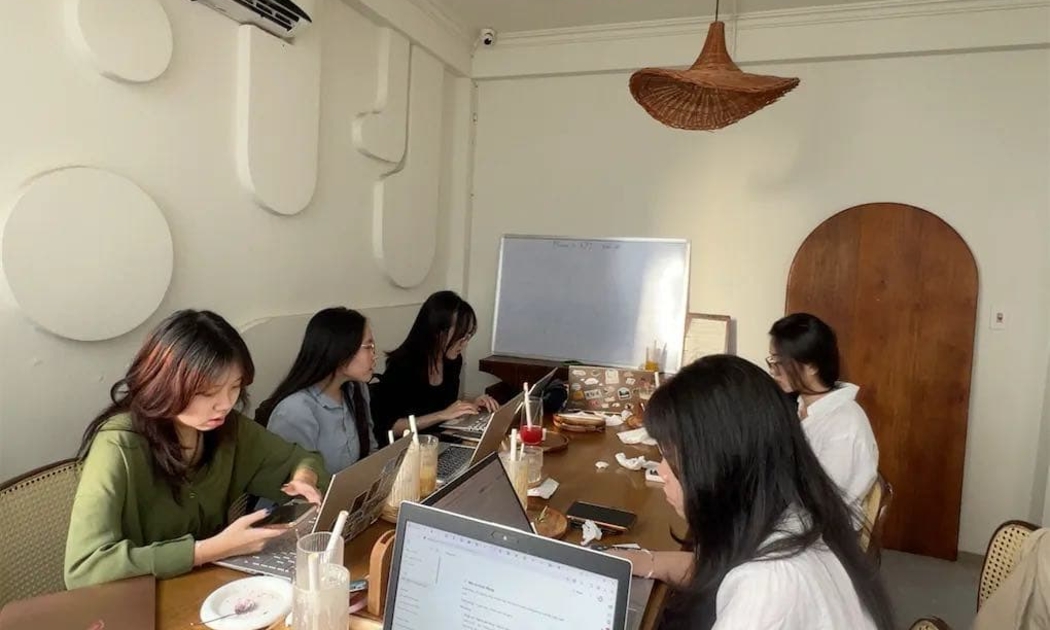 “Nhảy việc” ngày càng phổ biến trong giới trẻ, đặc biệt là Gen Z – thế hệ đề cao trải nghiệm và sự phát triển cá nhân. Ảnh: Trang - Thư