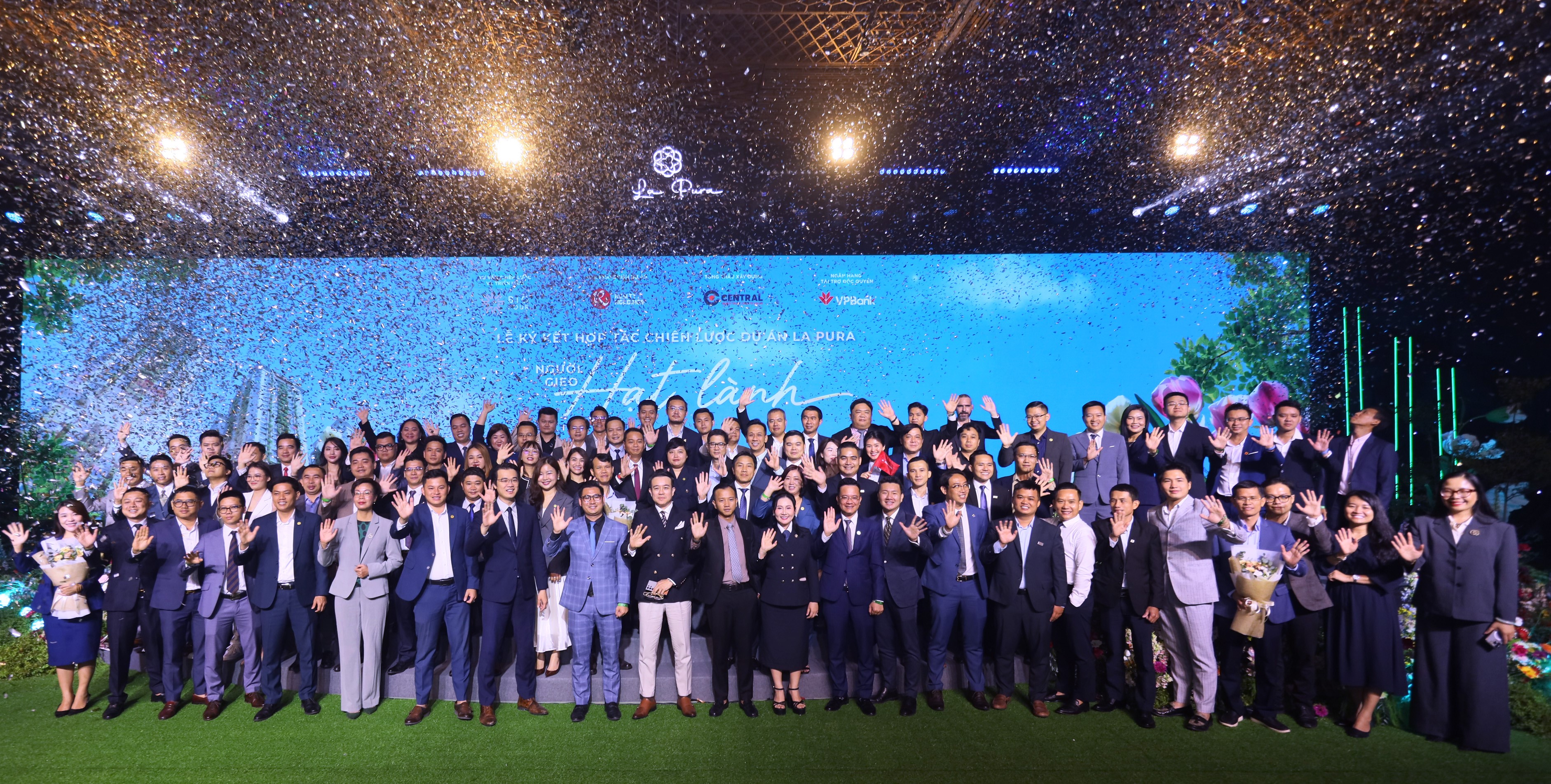 39 đại lý hùng mạnh hàng đầu thị trường quy tụ tại La Pur.