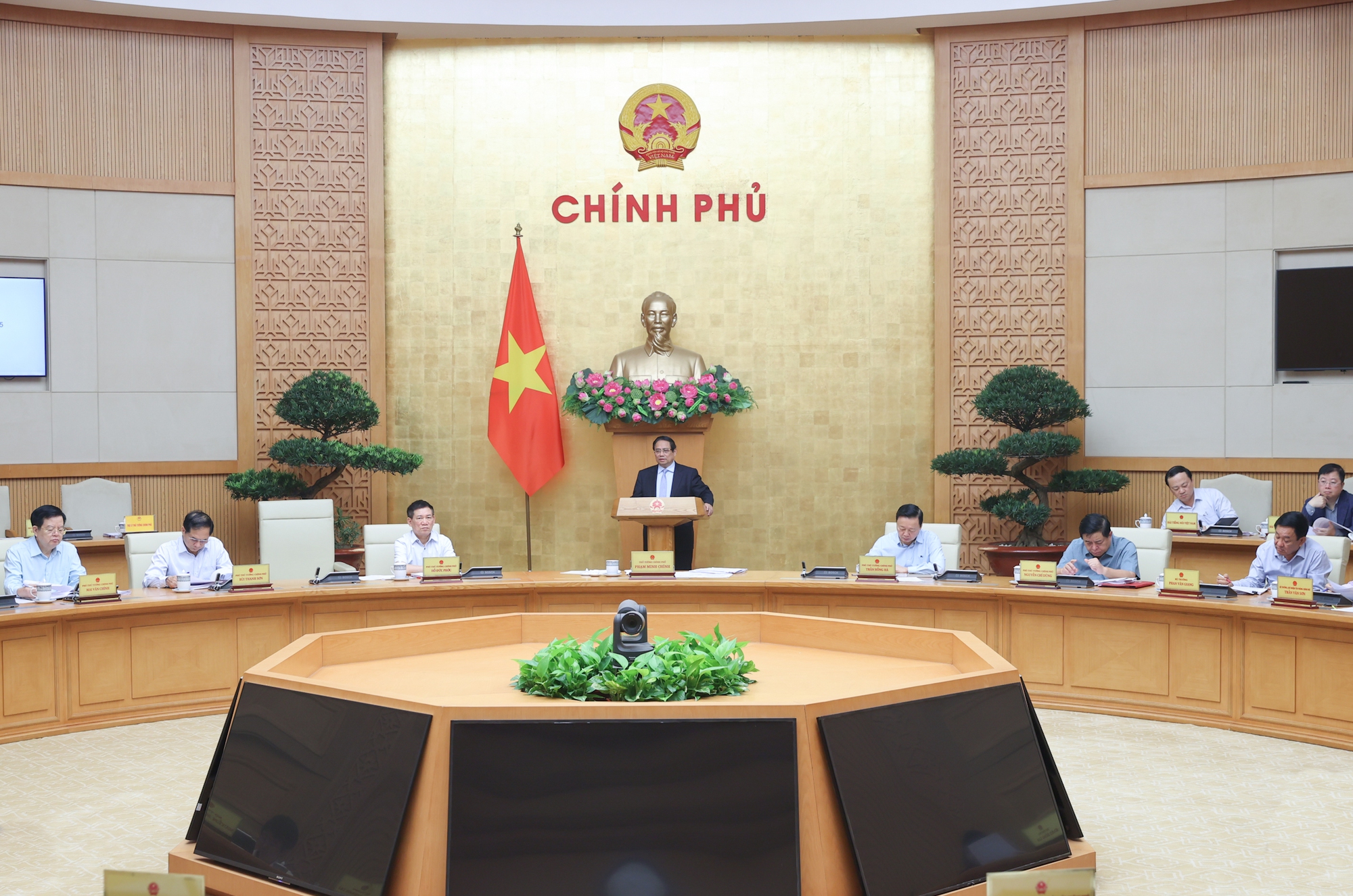 Quang cảnh cuộc họp. Ảnh: VGP.