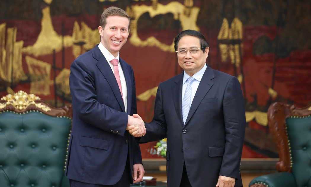 Thủ tướng tiếp ông Jefferey Perlman, Tổng Giám đốc Tập đoàn Warburg Pincus, đồng thời là Chủ tịch Hội đồng Kinh doanh ASEAN - Hoa Kỳ. Ảnh: VGP