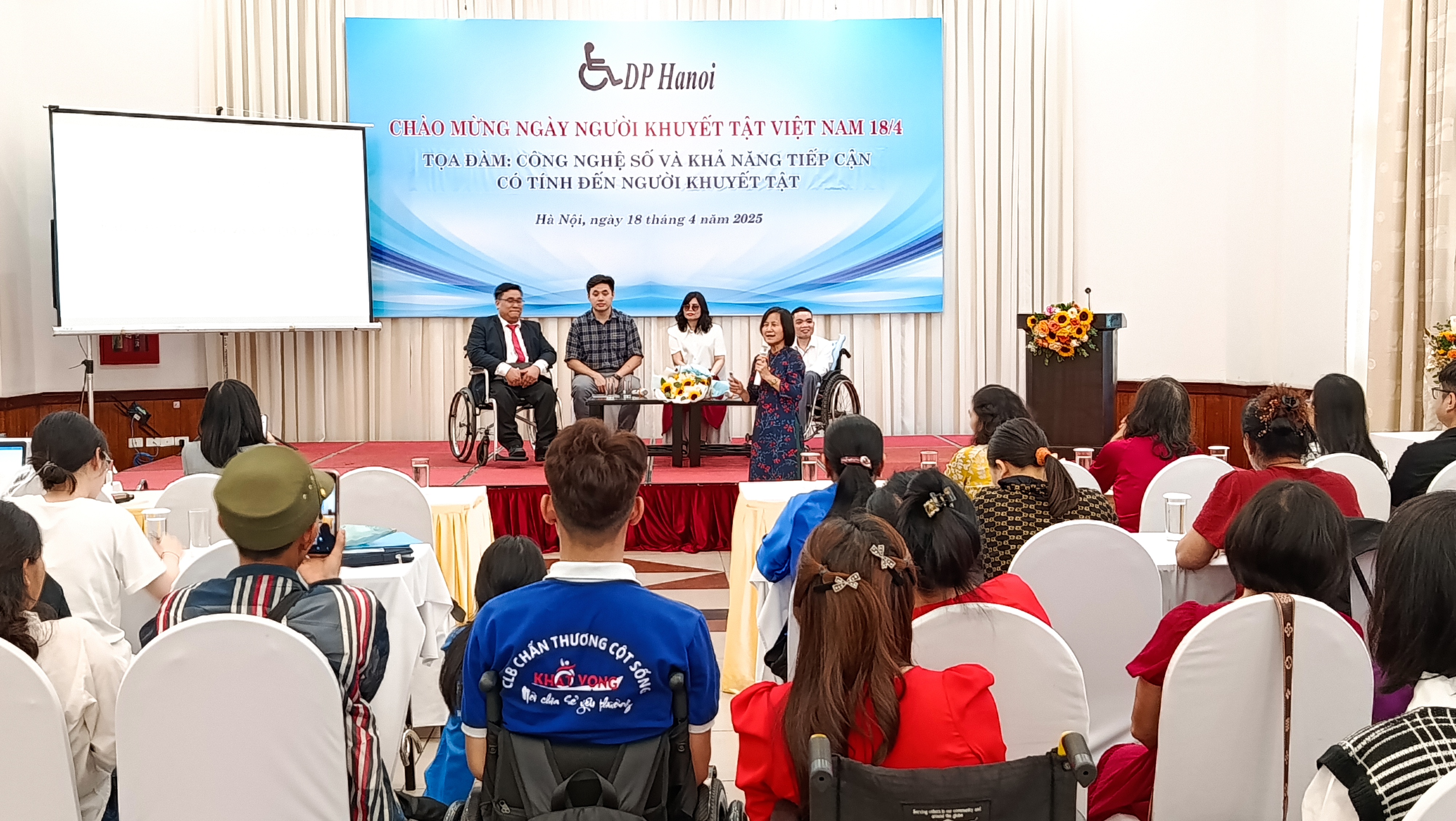 100% người khuyết tật khẳng định c&ocirc;ng nghệ số gi&uacute;p họ sống độc lập hơn