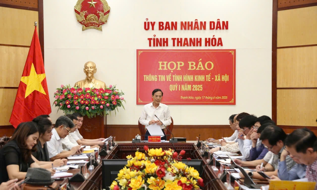 Toàn cảnh buổi họp báo