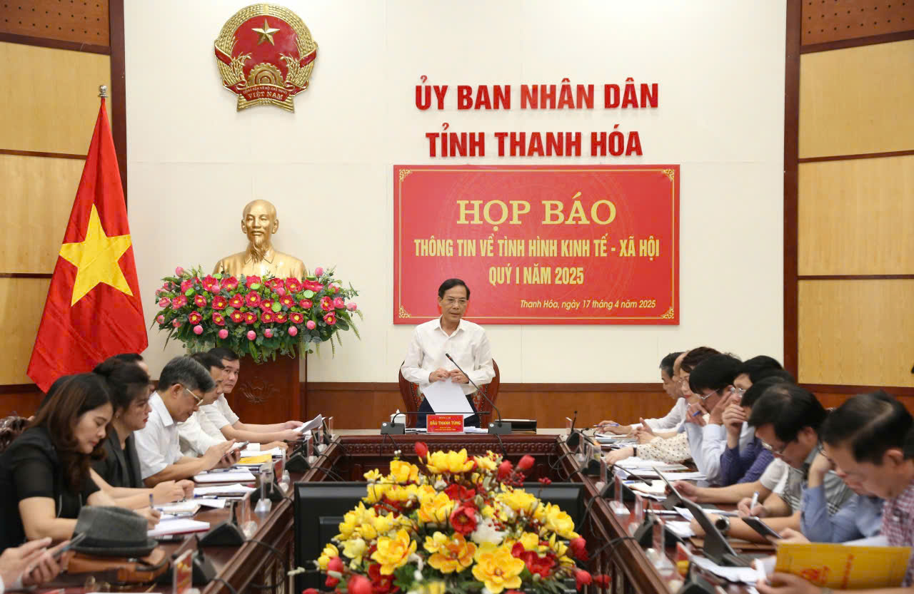 Toàn cảnh buổi họp báo