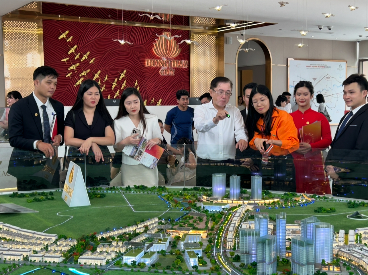 Dự án gồm đầy đủ hệ thống các công trình hạ tầng kỹ thuật.